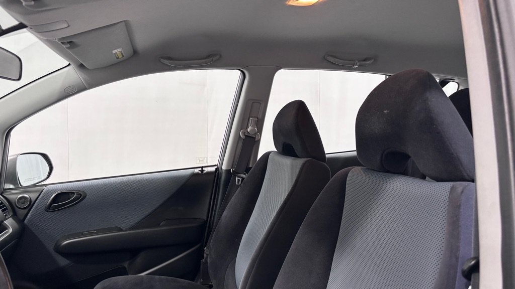 Used 2008 Honda Fit Sport image 12