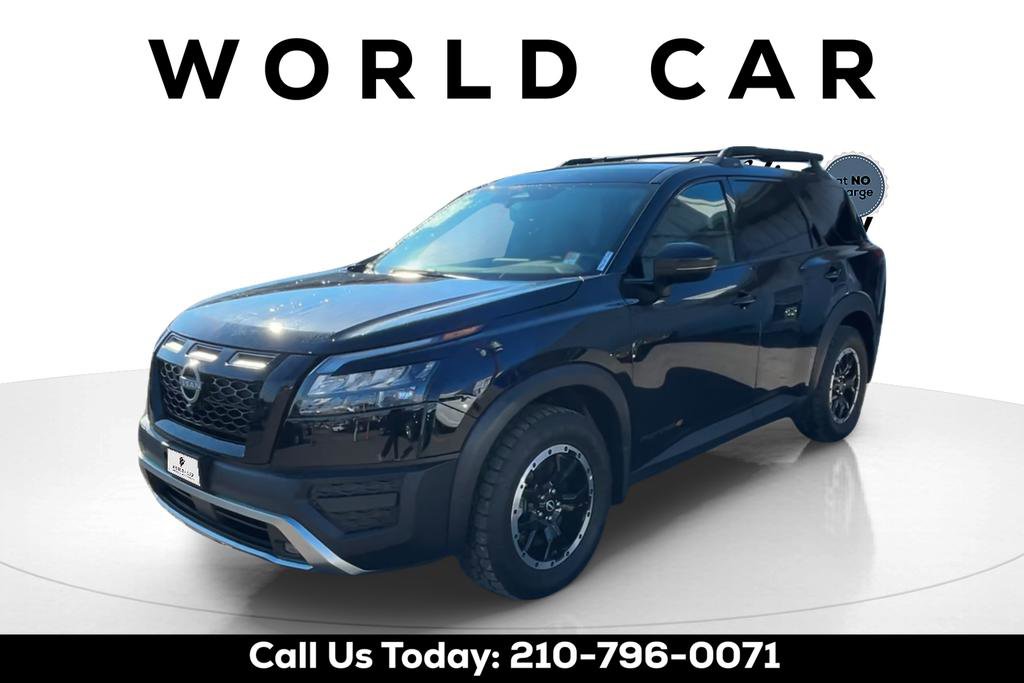Used 2025 Nissan Pathfinder Rock Creek image 3