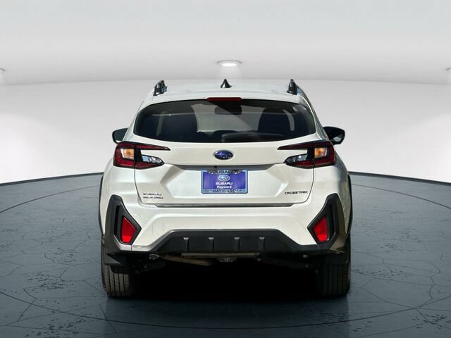 Used 2024 Subaru Crosstrek 2.0i Premium AWD/4WD image 5