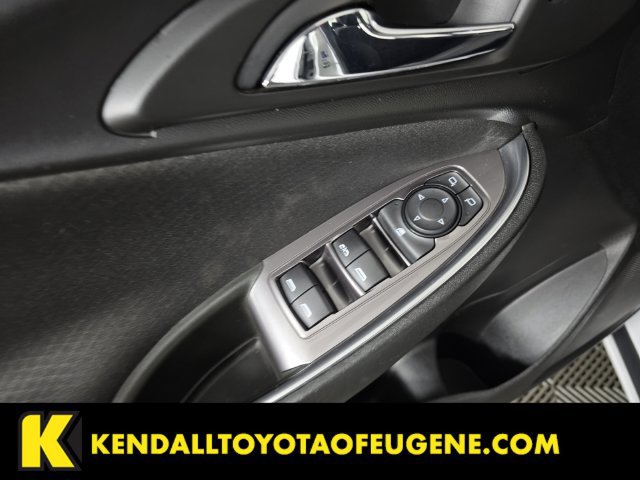 Used 2021 Chevrolet Malibu LT FWD image 22