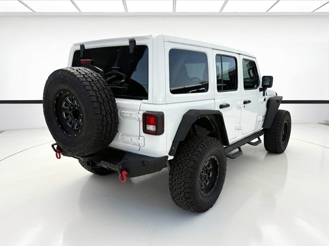 Used 2018 Jeep Wrangler Unlimited Sport S AWD/4WD image 4