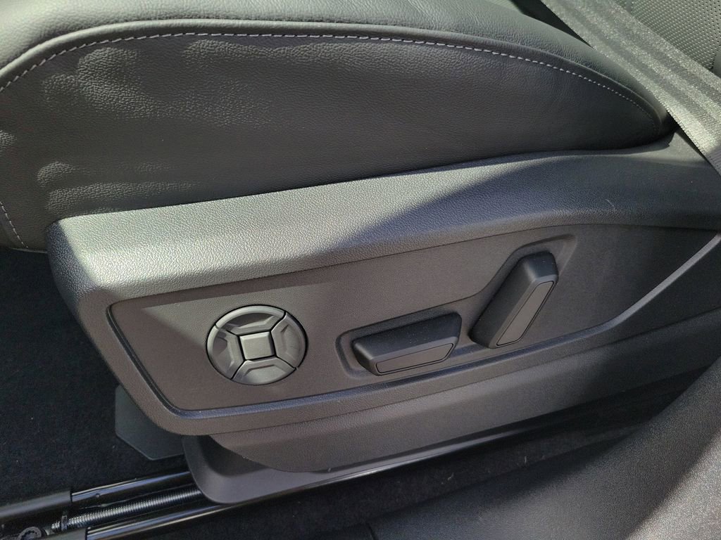 New 2025 Audi Q5 Prestige image 18