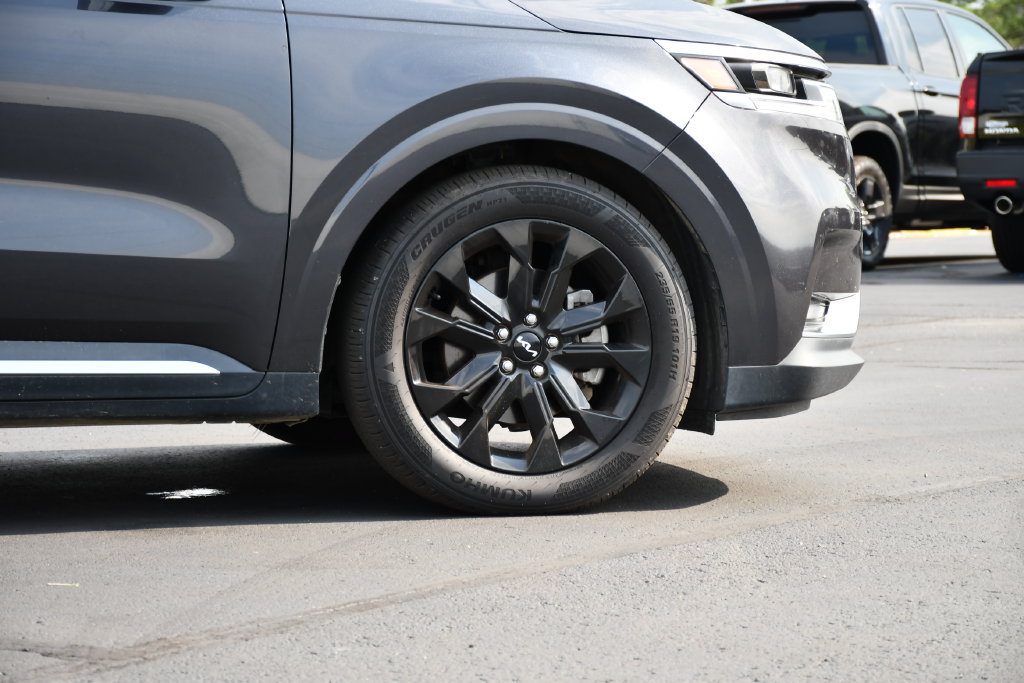 Used 2022 Kia Carnival SX Prestige FWD image 9