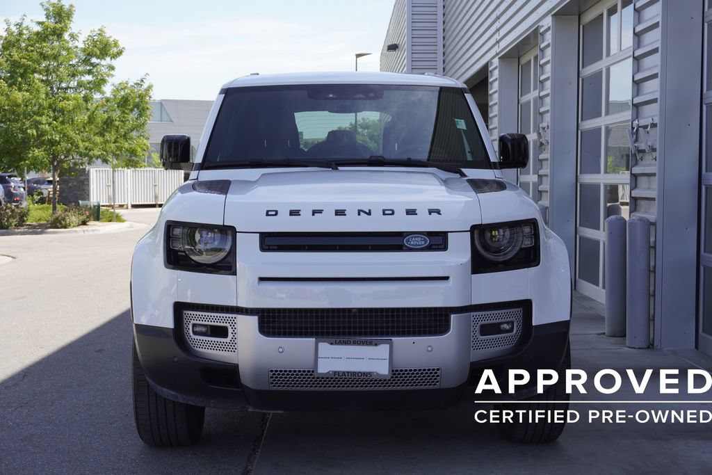 Used 2025 Land Rover Defender 110 S AWD/4WD image 5