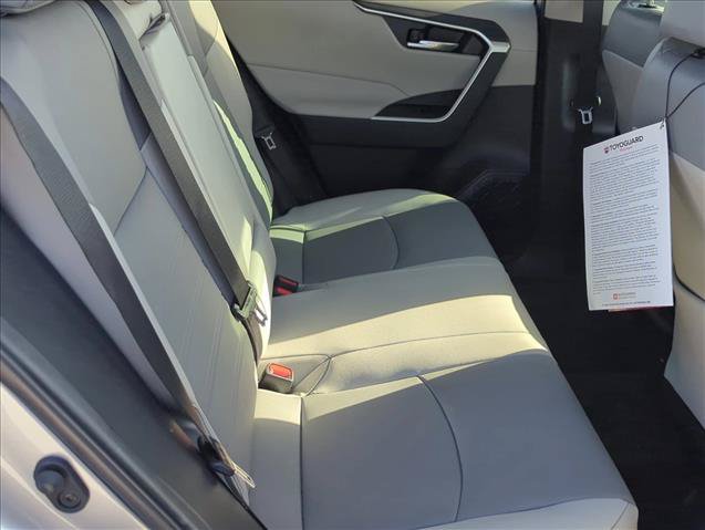 Used 2023 Toyota RAV4 XLE Premium FWD image 23