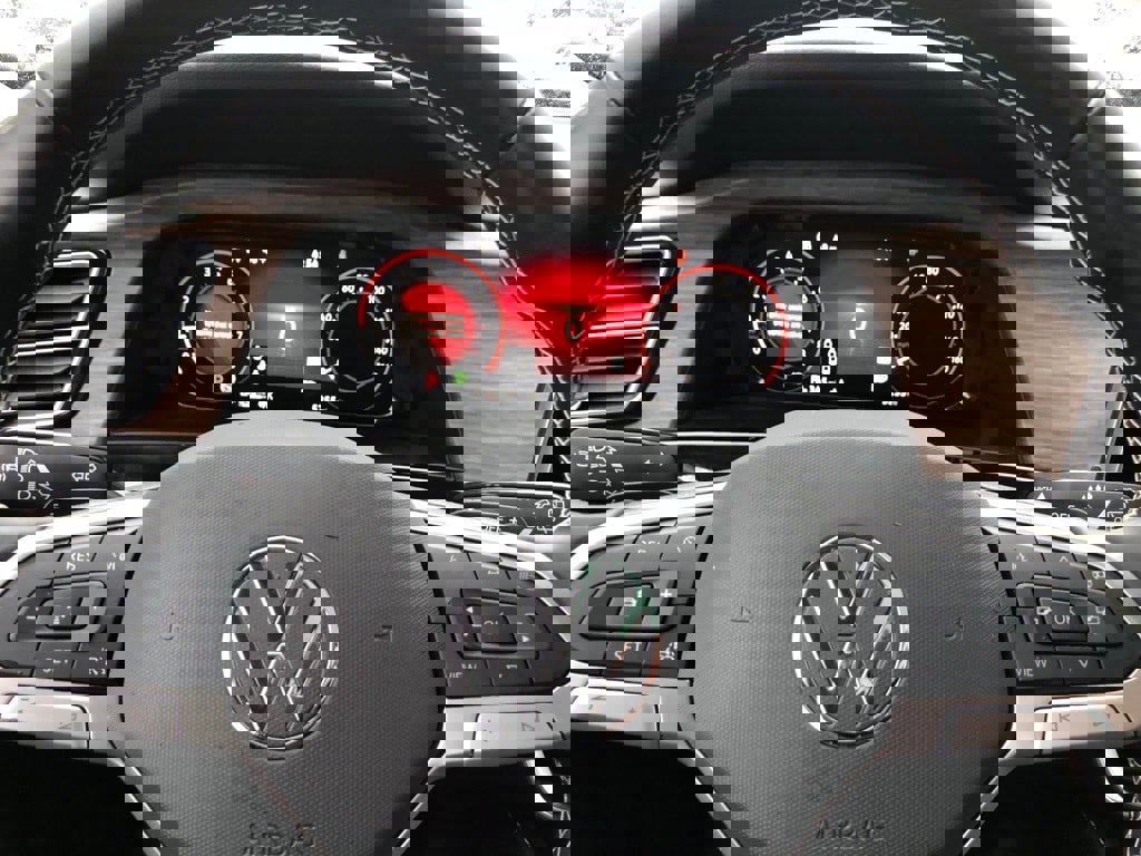 Used 2025 Volkswagen Atlas SEL image 20