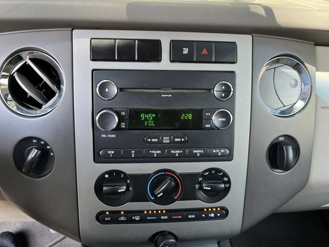 Used 2013 Ford Expedition XL w/ HD Trailer Tow Pkg AWD/4WD image 16