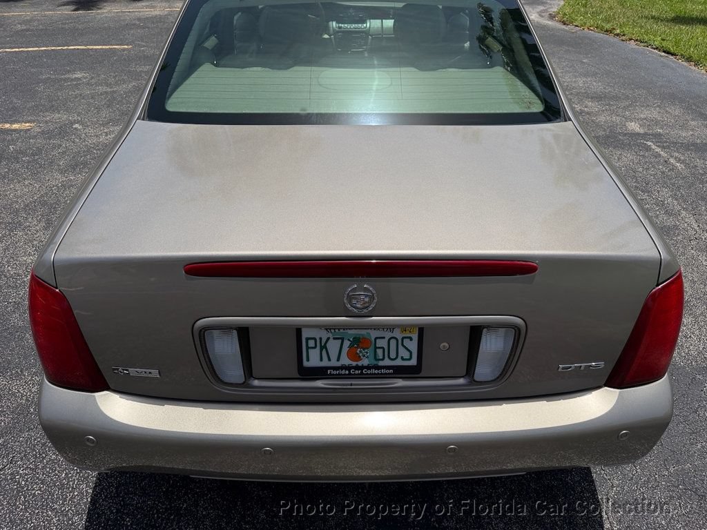 Used 2004 Cadillac De Ville DTS w/ Equipment Group FWD image 24