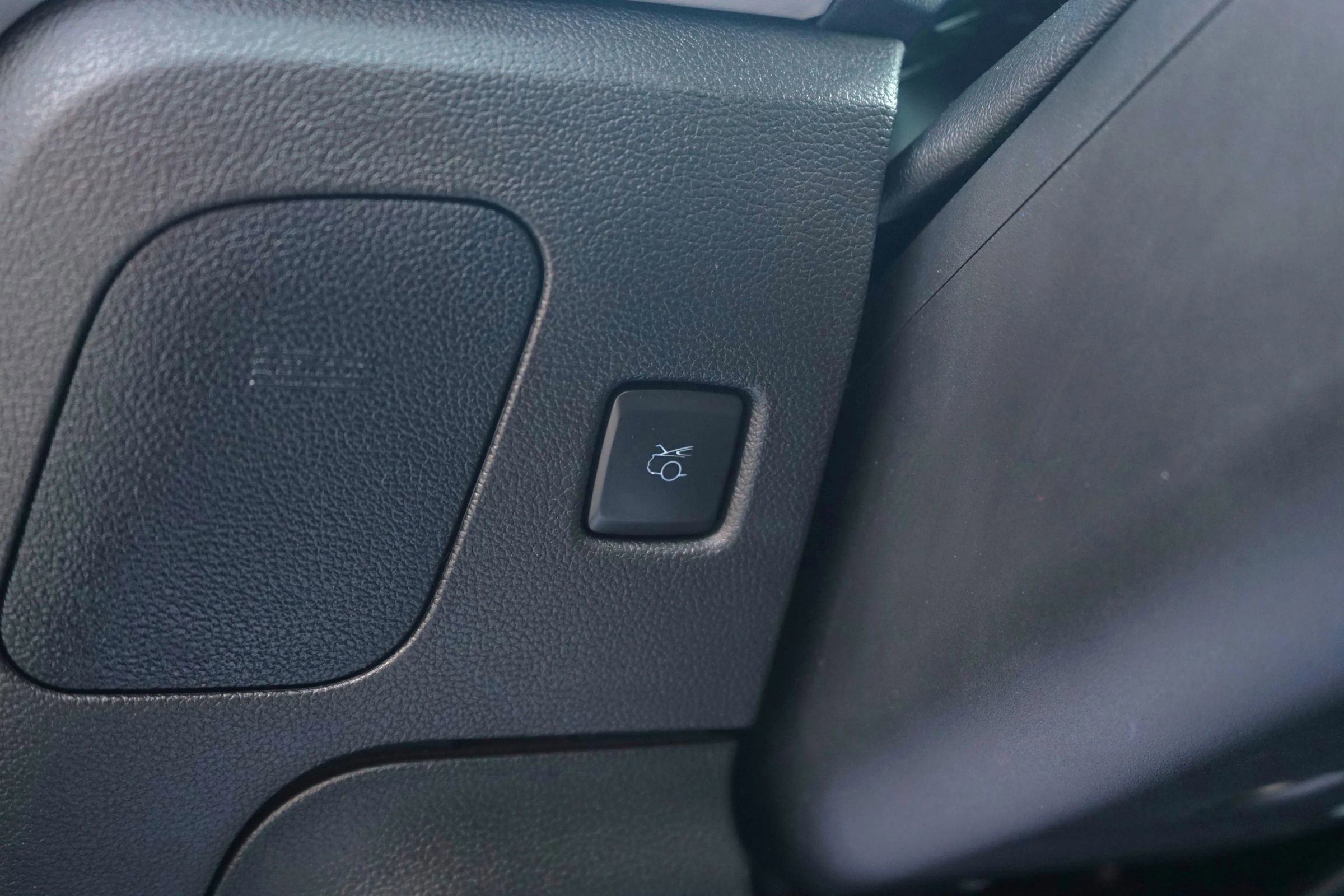 Used 2021 Ford Mustang Premium image 19