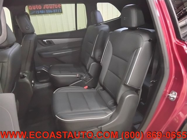 Used 2025 Buick Enclave Sport Touring w/ Power Package image 13