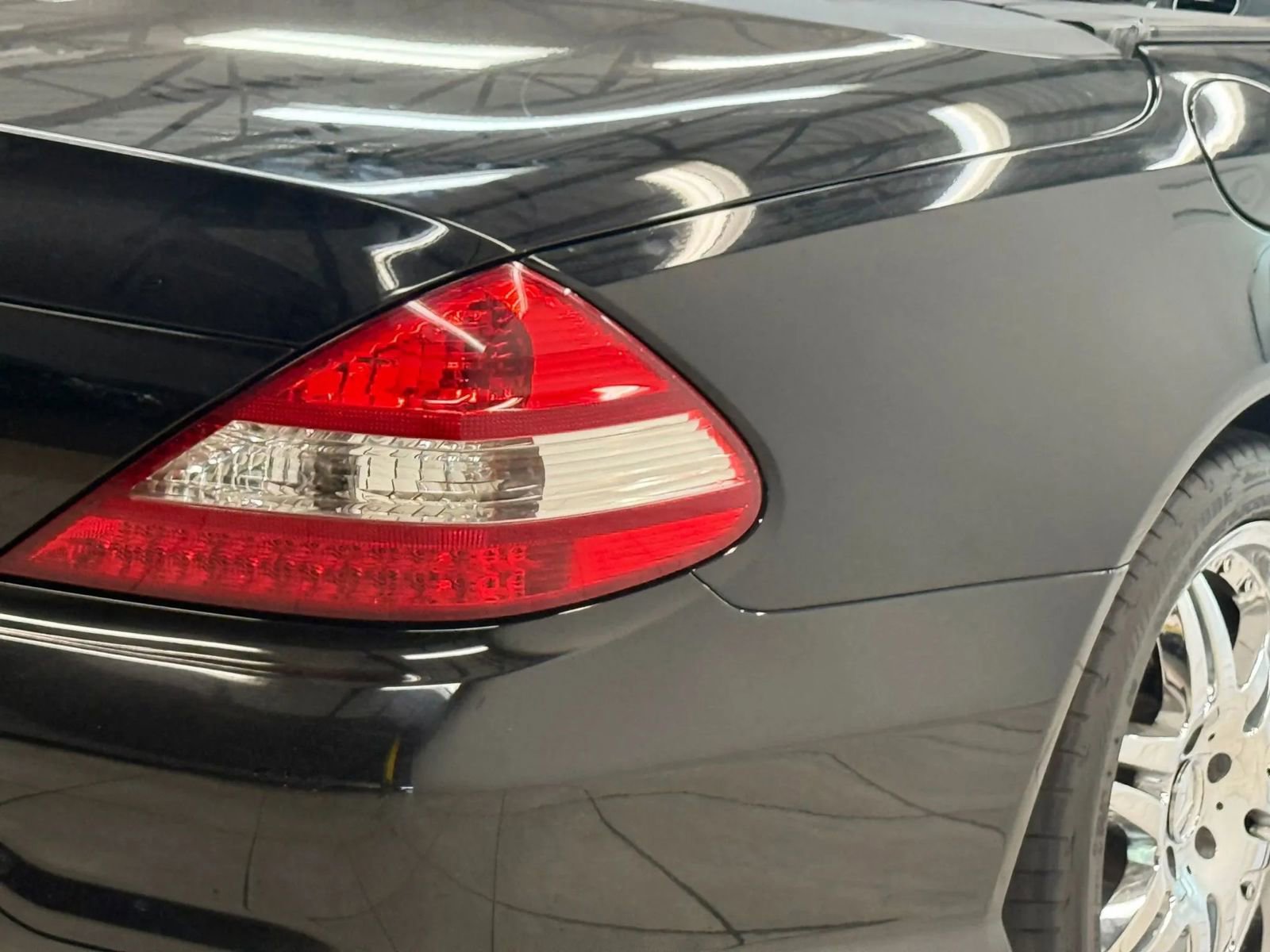 Used 2009 Mercedes-Benz SL 550 image 9