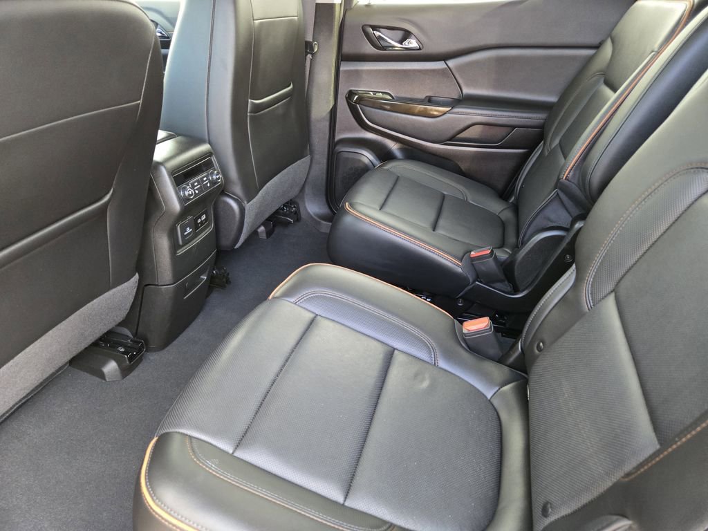 Certified 2023 GMC Acadia AT4 w/ Preferred Package image 19
