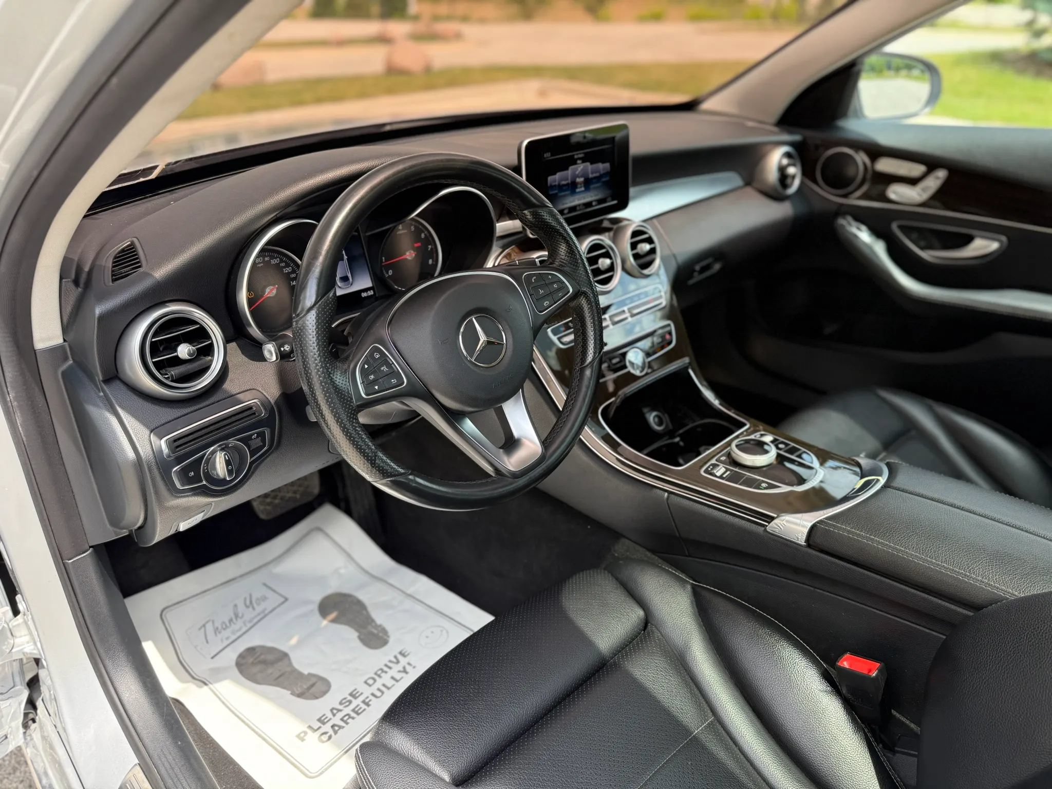 Used 2018 Mercedes-Benz C 300 4MATIC Sedan image 9