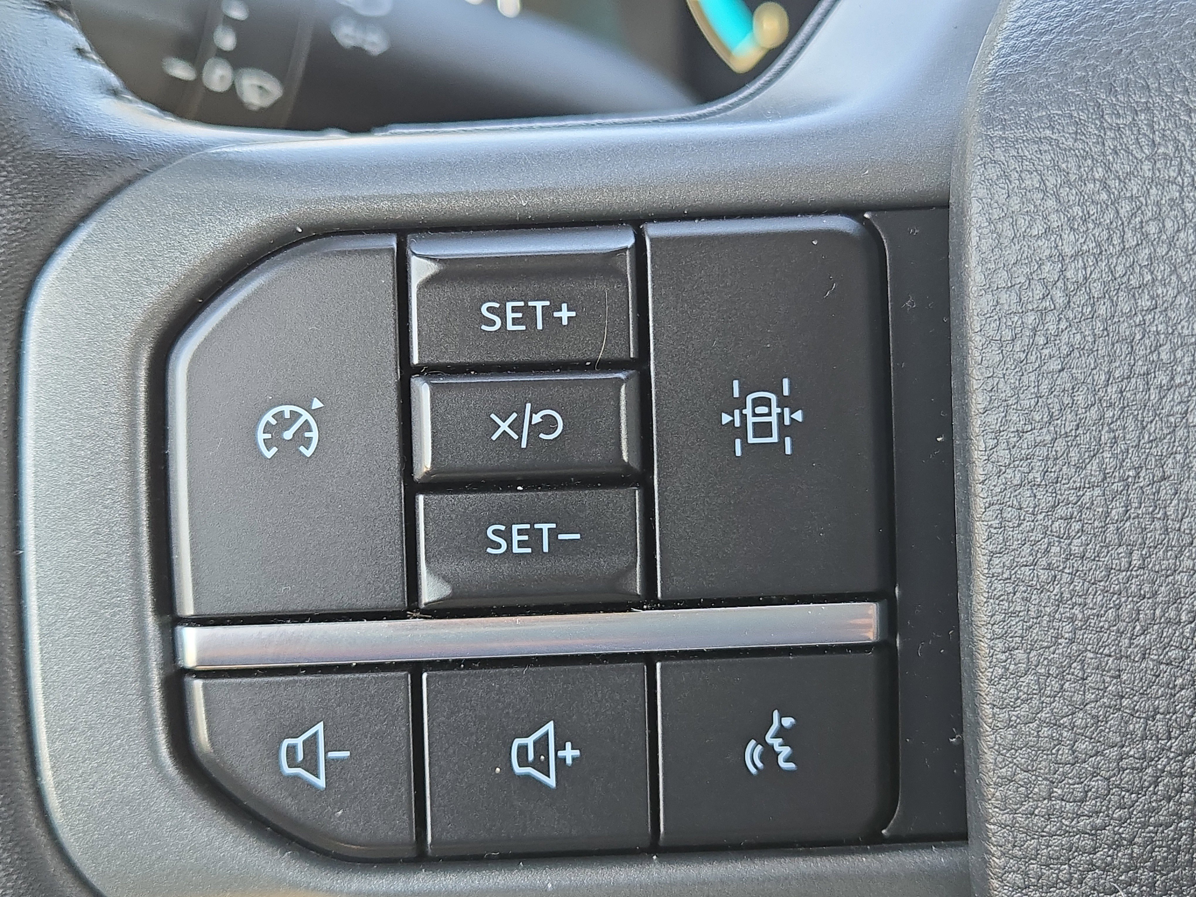 Used 2022 Ford F150 Lariat w/ Max Trailer Tow Package image 25