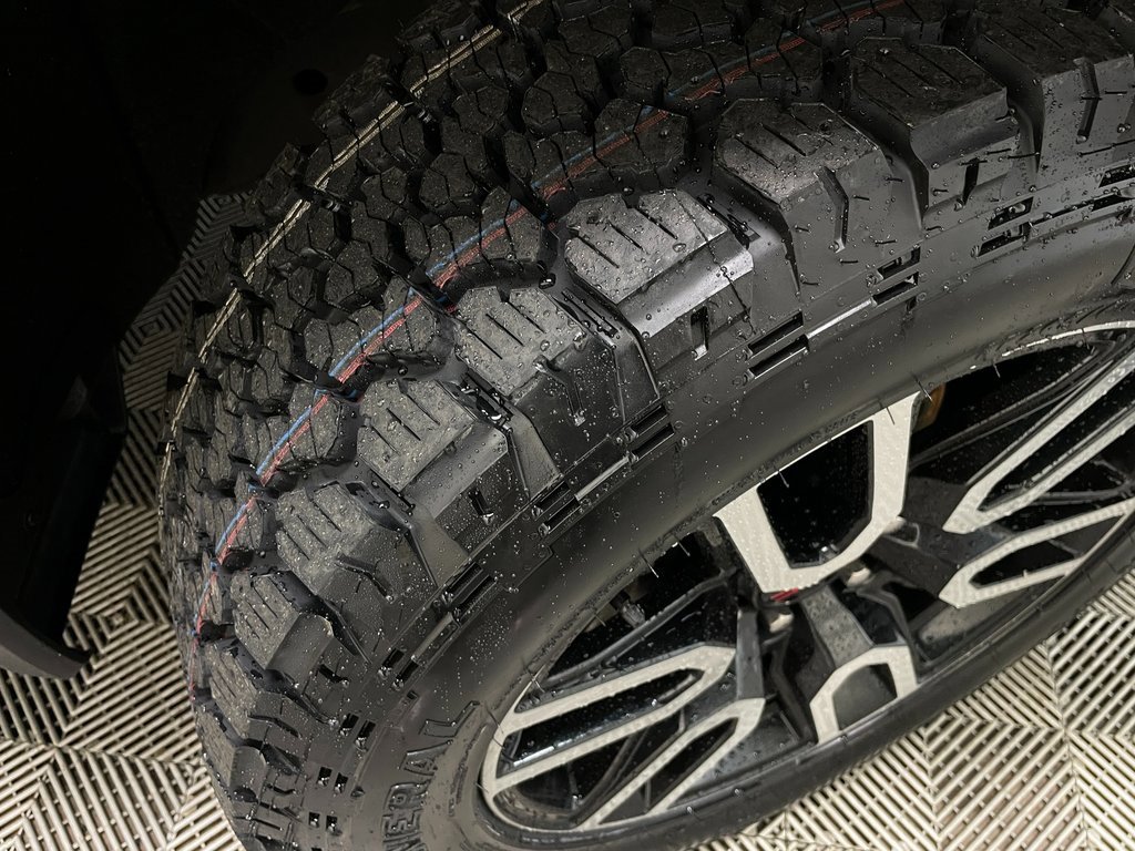 Used 2022 GMC Sierra 1500 AT4 w/ AT4 Premium Package image 54