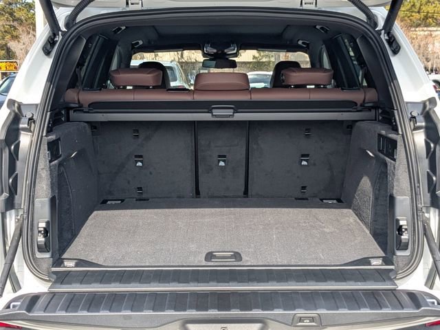 New 2026 BMW X5 sDrive40i image 13