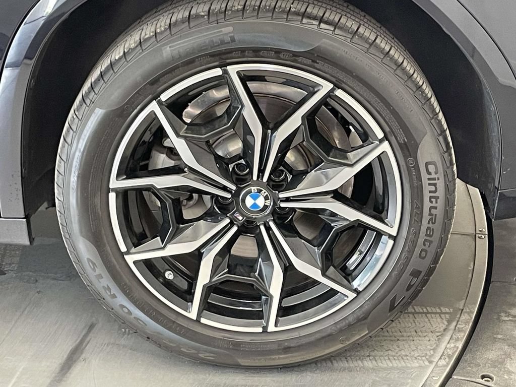 Used 2025 BMW X4 xDrive30i w/ Premium Package AWD/4WD image 13