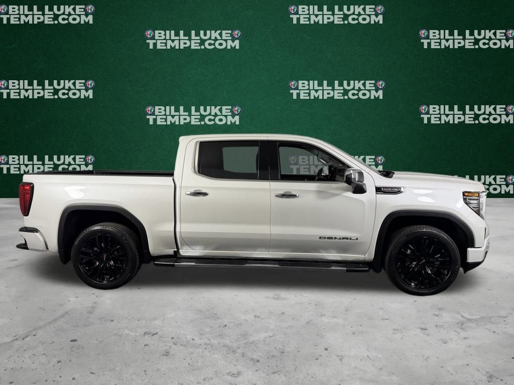 Used 2024 GMC Sierra 1500 Denali w/ Technology Package AWD/4WD image 4