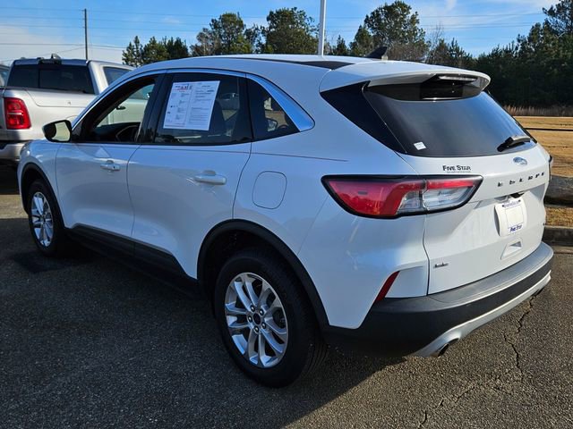 Used 2020 Ford Escape SE image 11