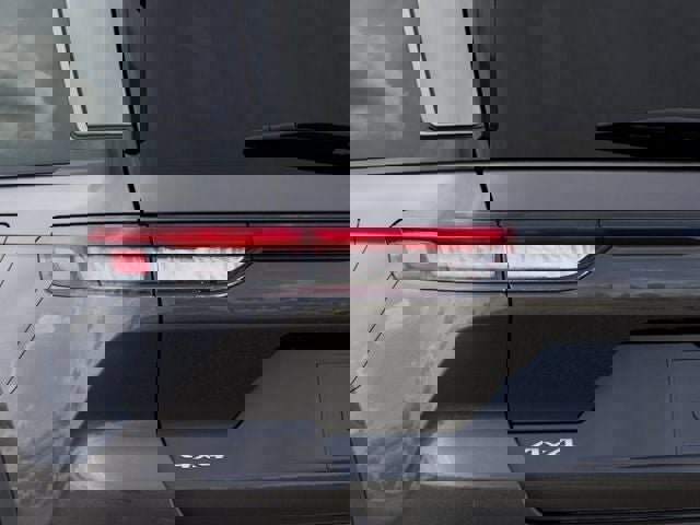 New 2026 Jeep Grand Cherokee Limited w/ Limited Altitude Package image 9