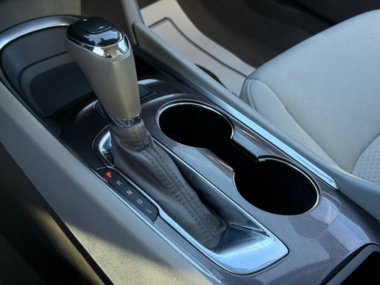 Used 2020 Chevrolet Malibu LT image 28