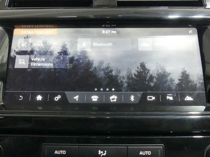 Used 2017 Land Rover Discovery HSE image 43