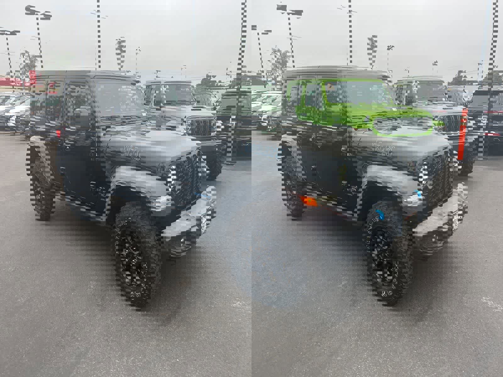 Used 2023 Jeep Wrangler Unlimited w/ Dual Top Group image 9