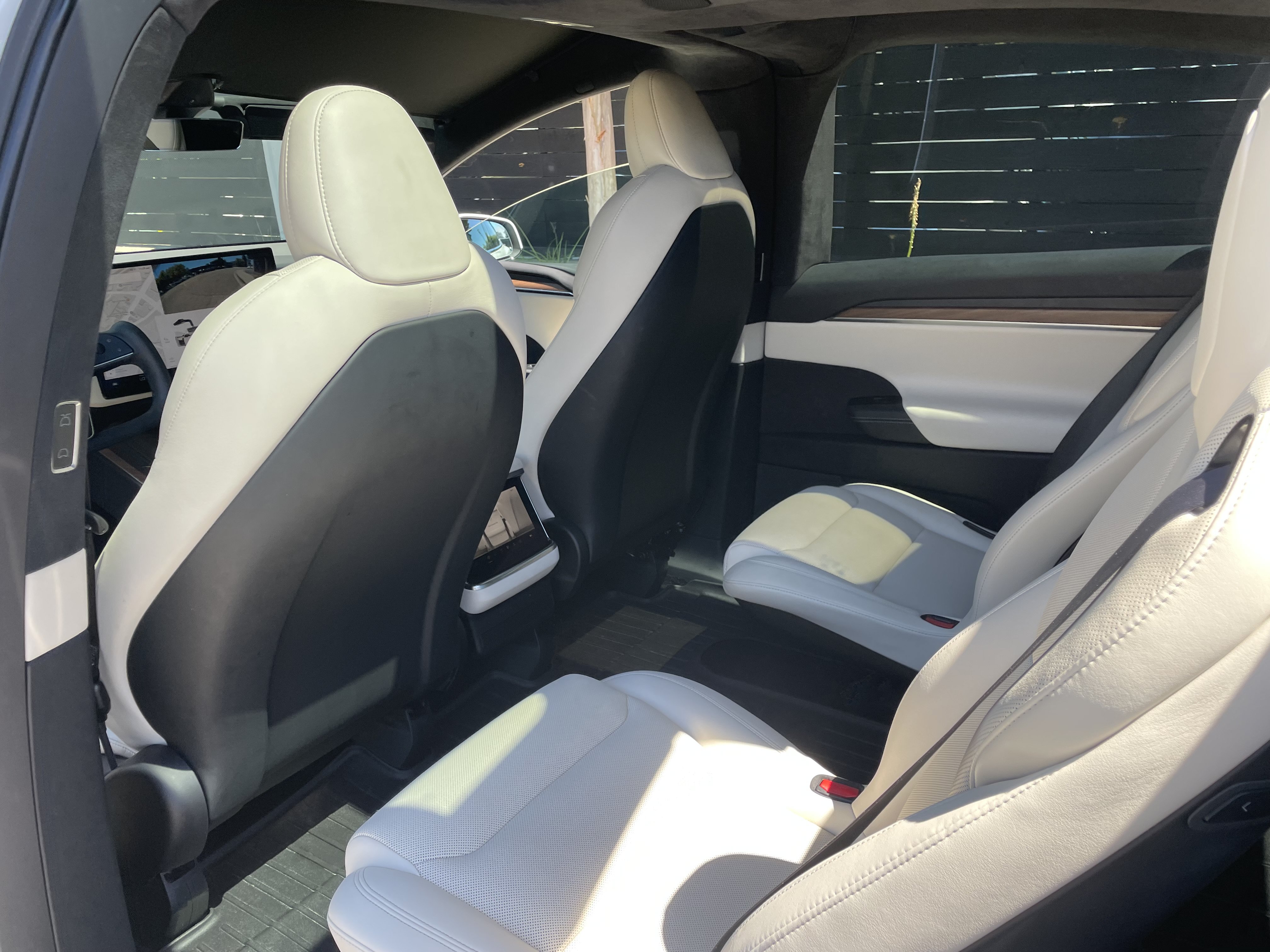 Used 2022 Tesla Model X AWD/4WD image 14