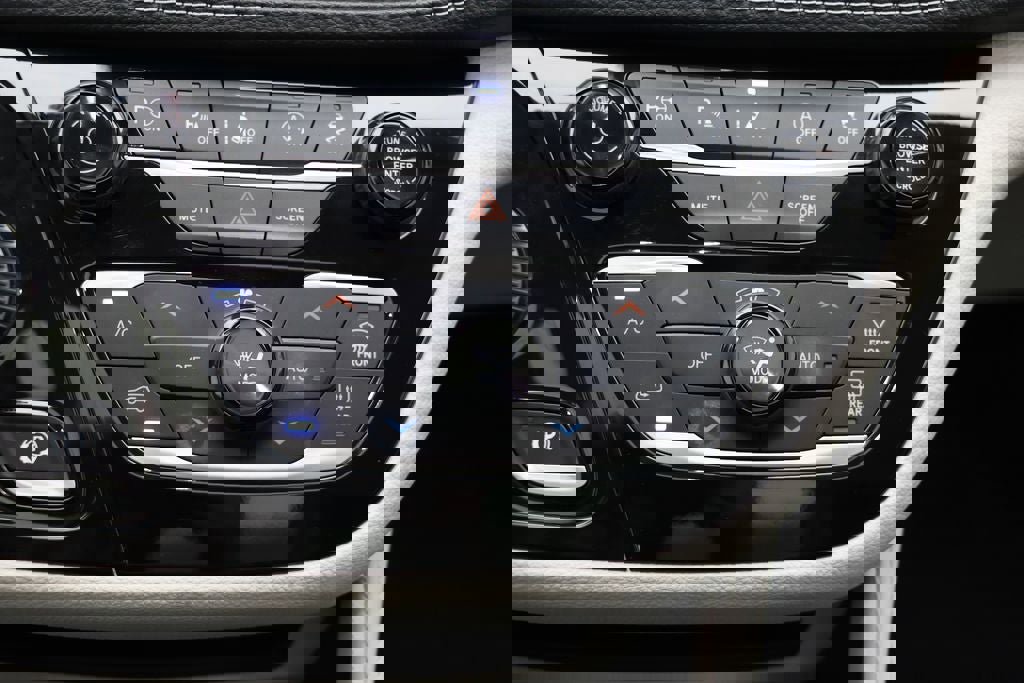 Used 2022 Chrysler Pacifica Limited image 25