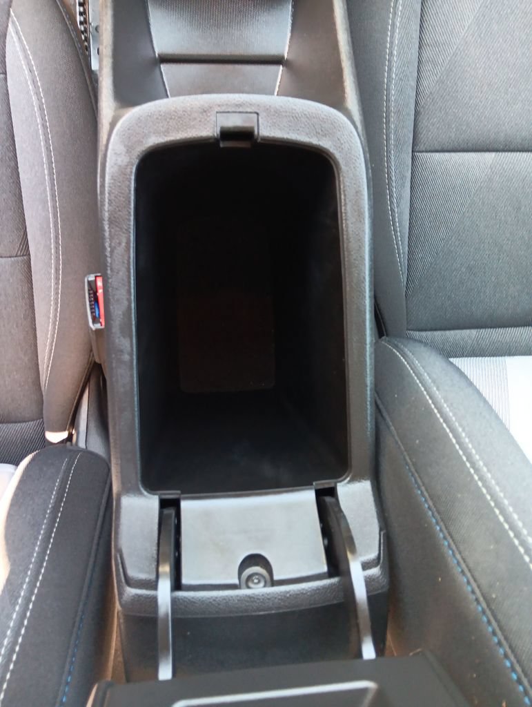 Used 2026 Chevrolet Trax LS FWD image 25