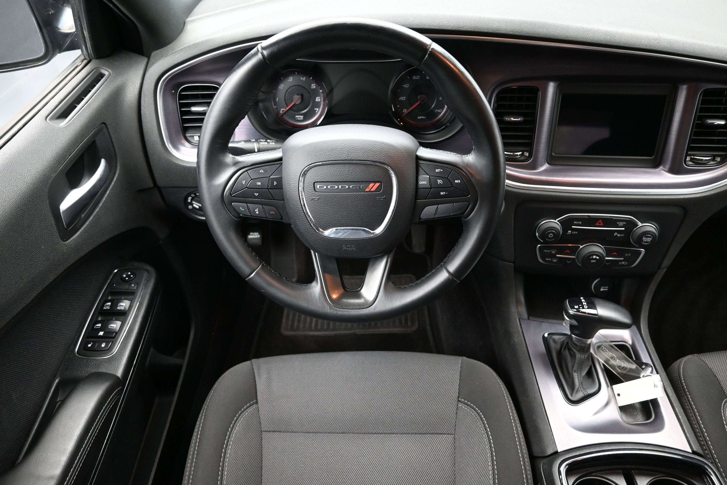 Used 2018 Dodge Charger SXT w/ Blacktop Package RWD image 26