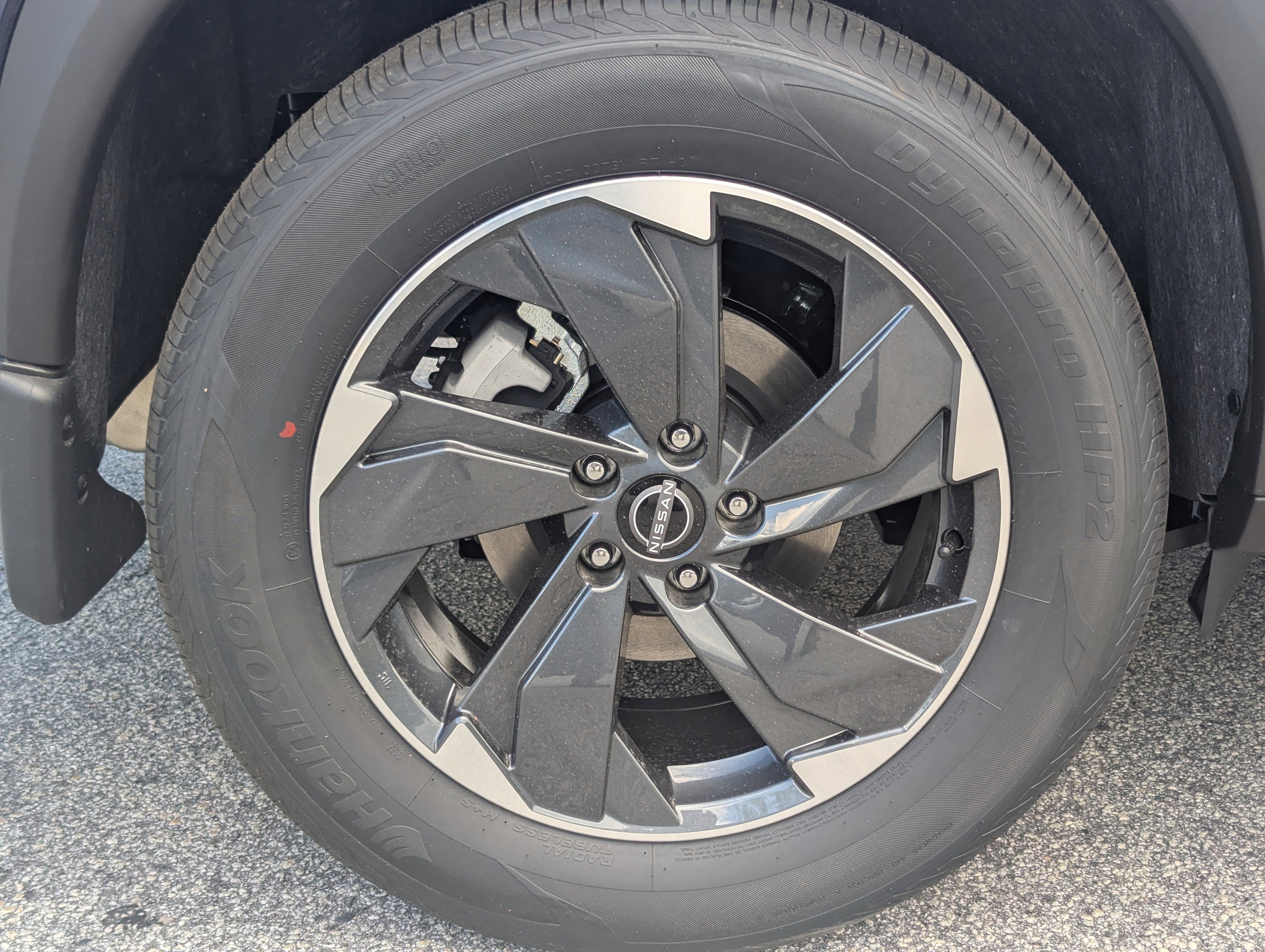 New 2026 Nissan Rogue SV image 10