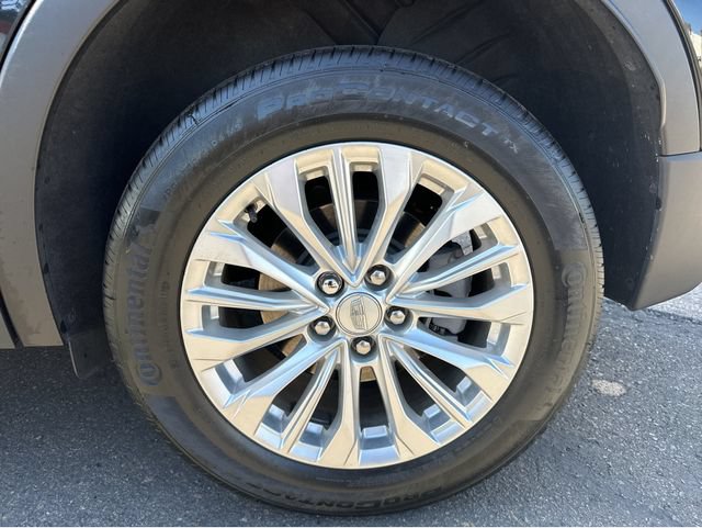 Certified 2024 Cadillac XT4 Luxury w/ Cold Weather Package FWD image 15