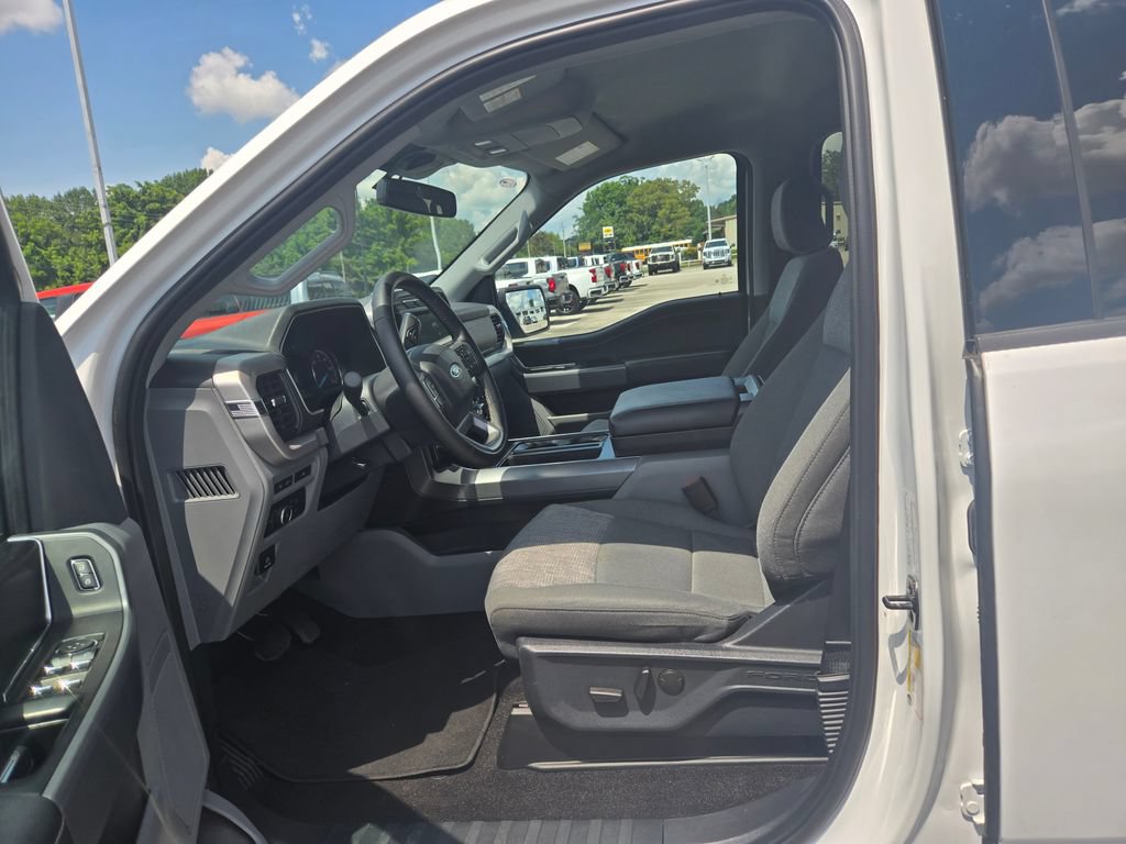 Used 2023 Ford F150 XLT w/ Equipment Group 302A High RWD image 7