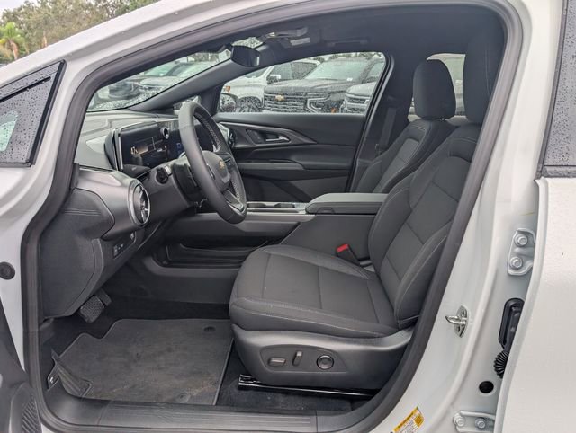 New 2026 Chevrolet Equinox EV LT w/ Comfort Package image 5