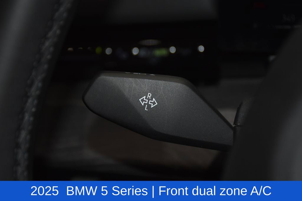 Used 2025 BMW 530i xDrive w/ Premium Package image 10