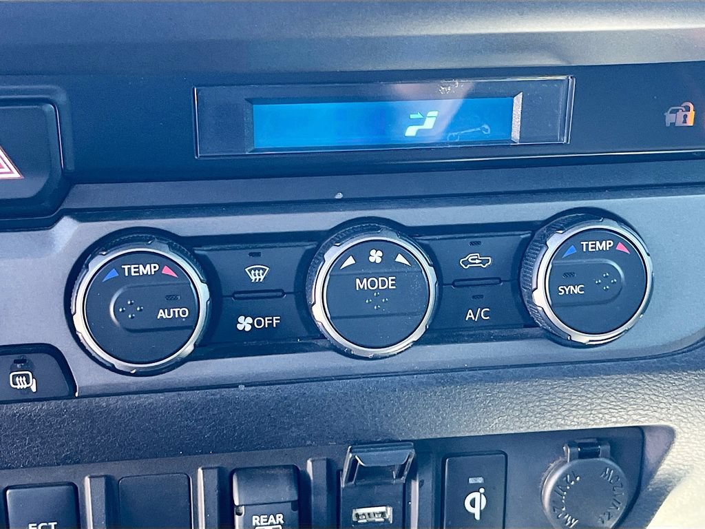Used 2023 Toyota Tacoma TRD Off-Road AWD/4WD image 15