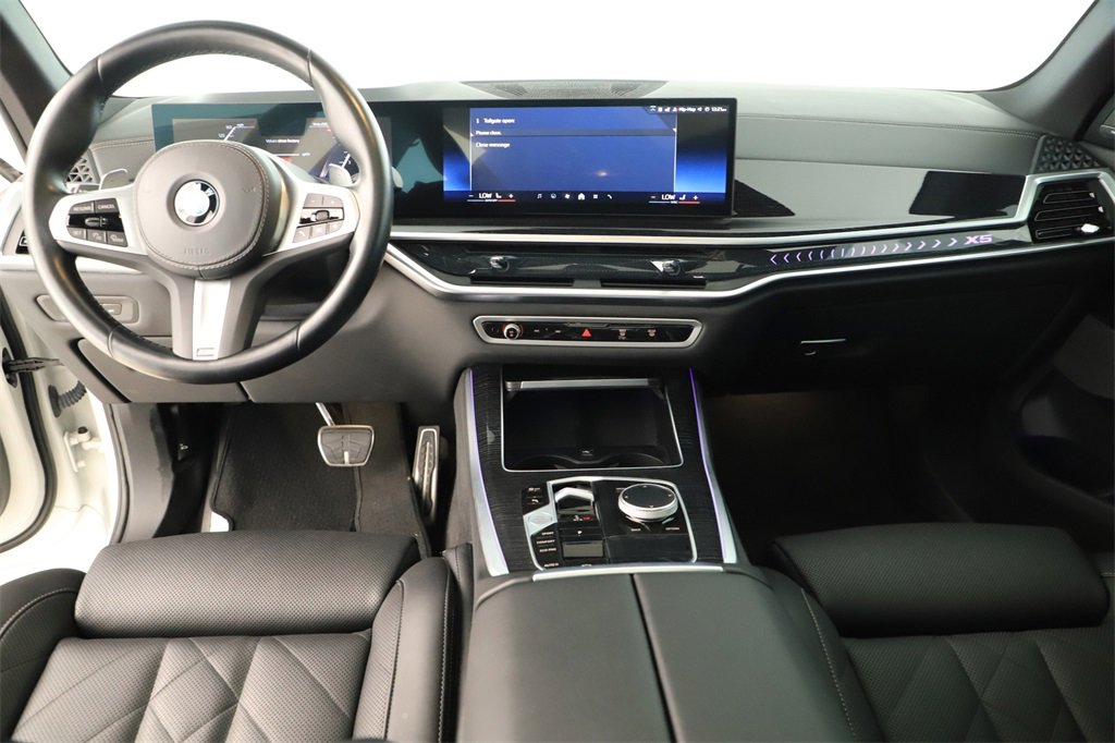 Used 2024 BMW X5 sDrive40i w/ M Sport Package image 18