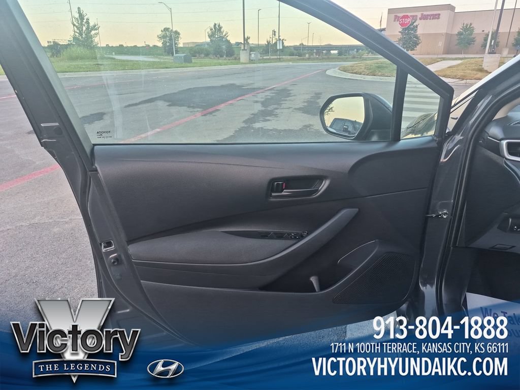 Used 2024 Toyota Corolla LE FWD image 10