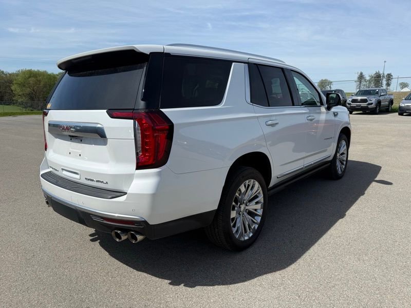 Used 2021 GMC Yukon Denali w/ Denali Premium Package AWD/4WD image 6