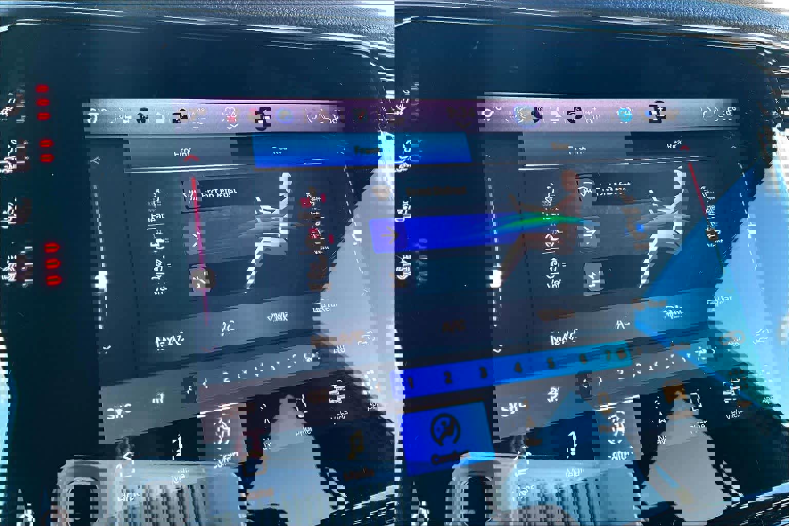 Used 2024 Jeep Wagoneer L Series III w/ Flexible Seating Group image 35