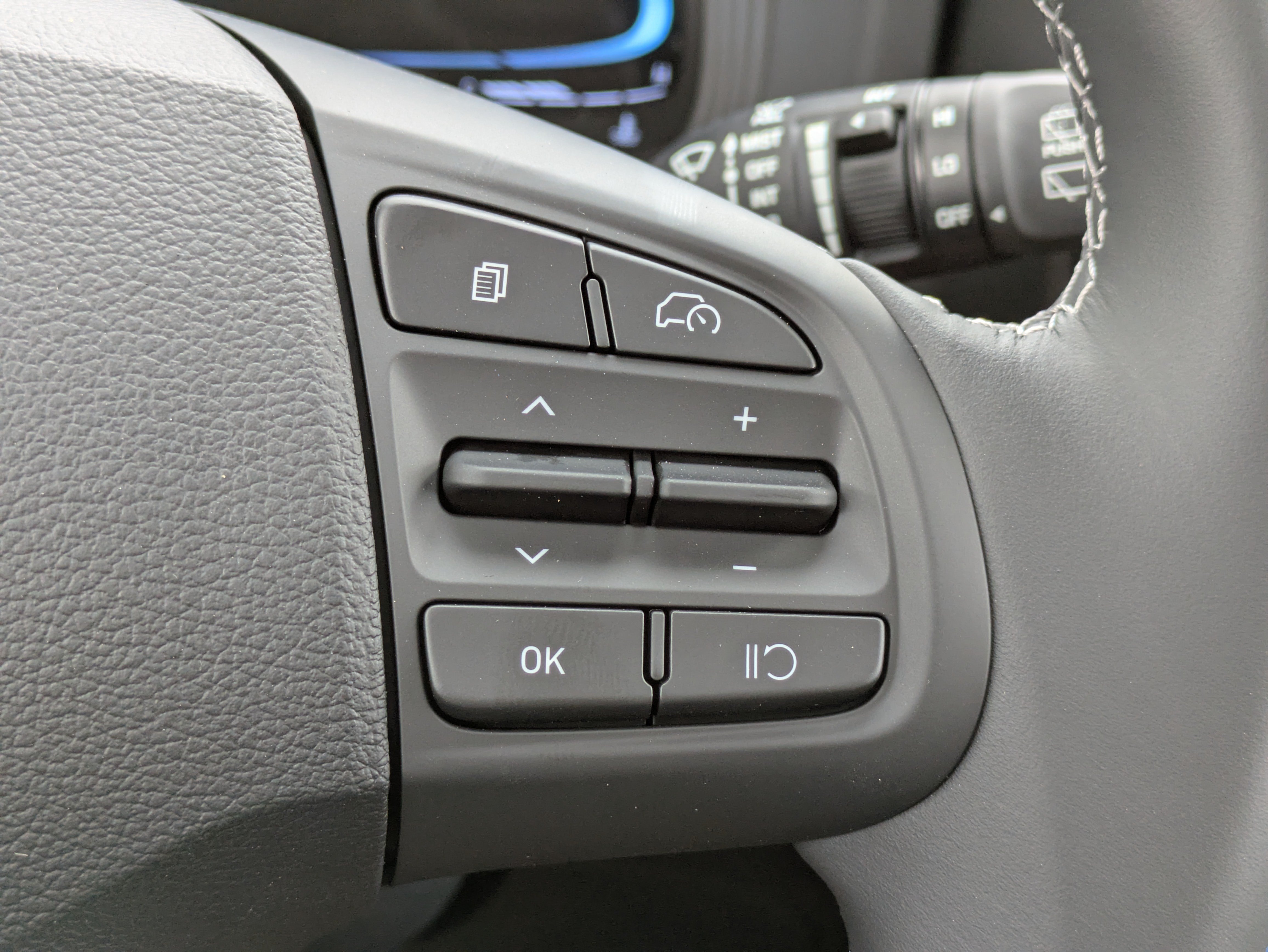 New 2026 Hyundai Venue SEL FWD image 20