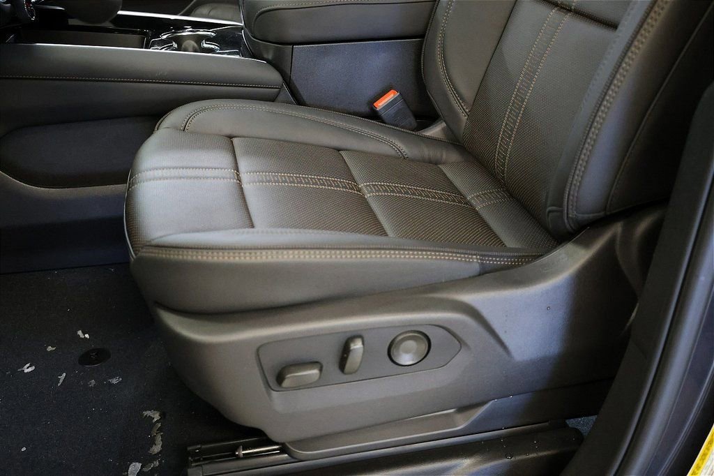 New 2026 Chevrolet Suburban High Country image 37