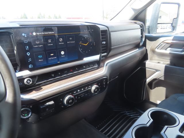 Used 2025 Chevrolet Silverado 2500 LT w/ Convenience Package AWD/4WD image 35
