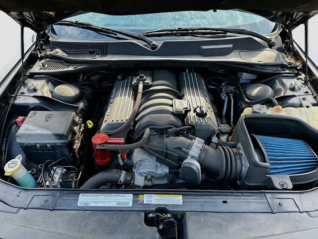 Used 2011 Dodge Challenger SRT8 image 31