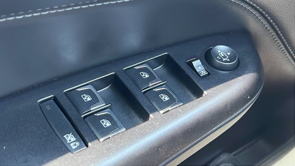 Used 2015 Cadillac SRX Luxury w/ Trailering Package AWD/4WD image 20