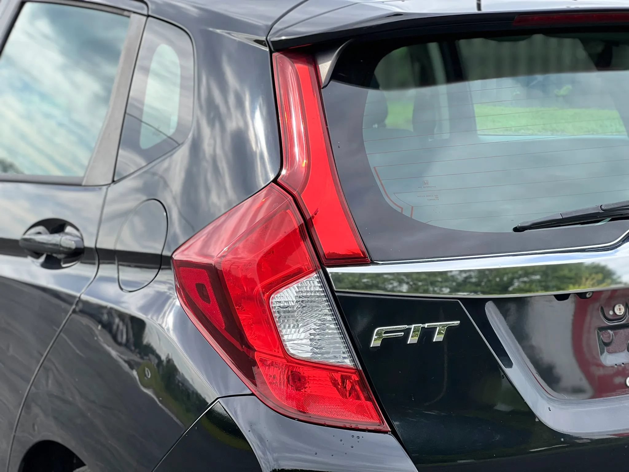 Used 2015 Honda Fit EX image 10