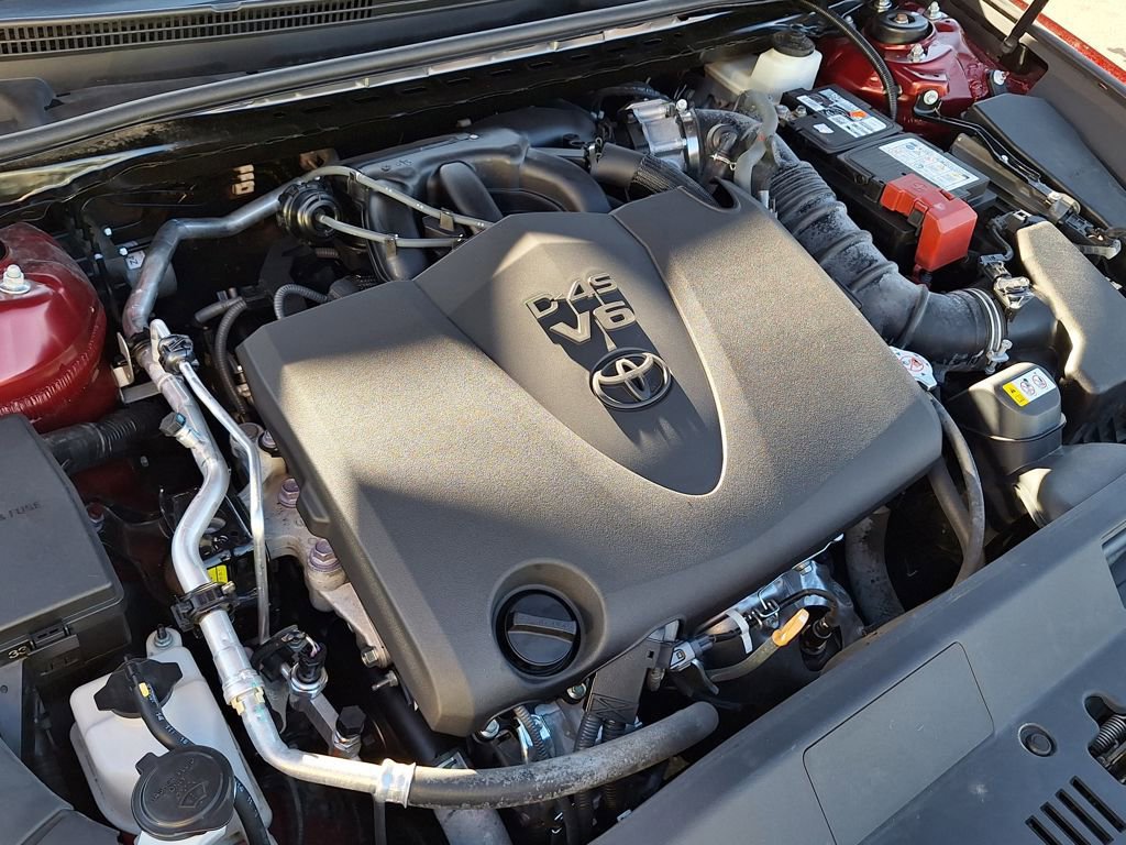 Used 2019 Toyota Avalon Limited image 33