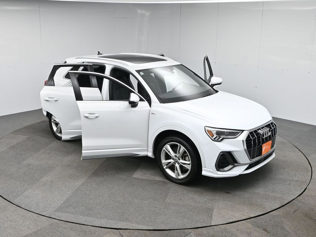 Used 2020 Audi Q3 2.0T Premium Plus w/ Premium Plus Package image 59