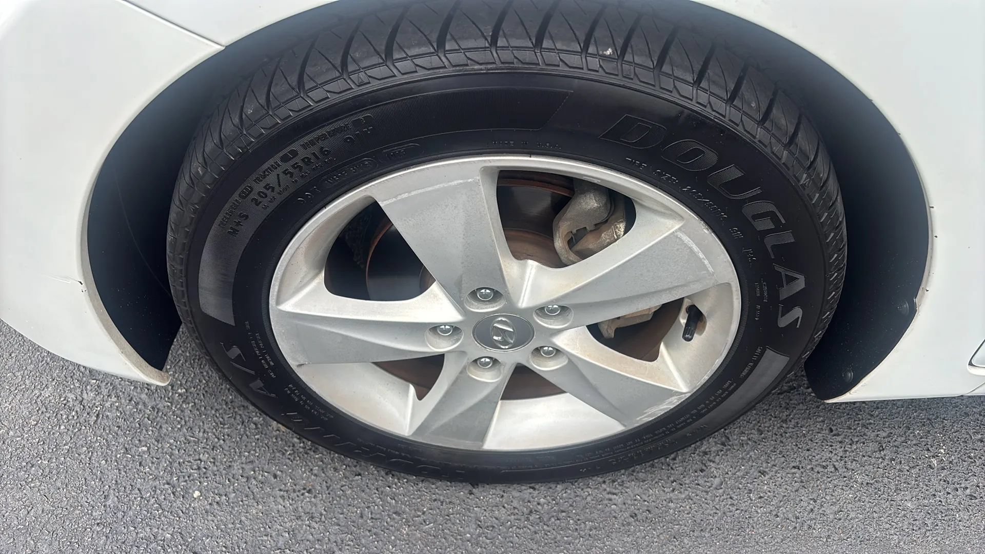 Used 2012 Hyundai Elantra GLS w/ Preferred Pkg 3 FWD image 34